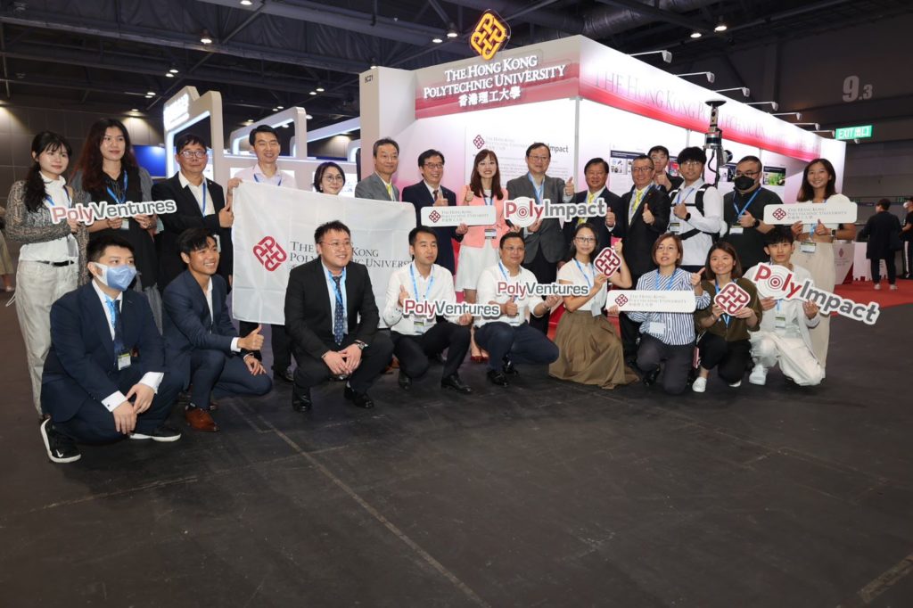 A group photo of the researchers from the Hong Kong Polytechnic University at the Asia International Innovation Invention Exhibition.